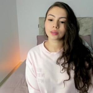 bella_evans_01