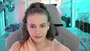 VikkiExtraCheese