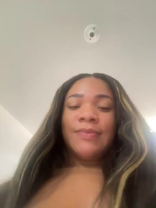 ashley_tompson1