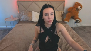 NikkiGoldSide