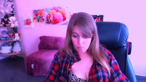 Liana_Ray_