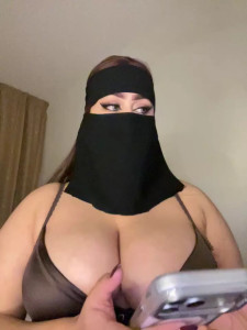 QueenDina777