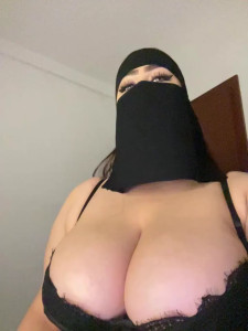 QueenDina777