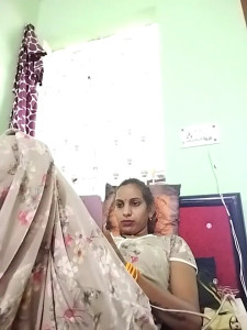 Hotty-Nidhi