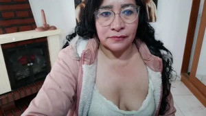 Grace_mature_milf
