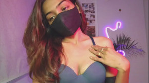 Saloni9