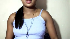 lovelylarra