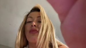 theblondebunni