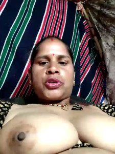 Hot_kiran4