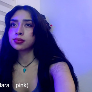 laura_pink01