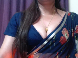 Desi_maisa130