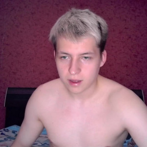 modest_hot_boy