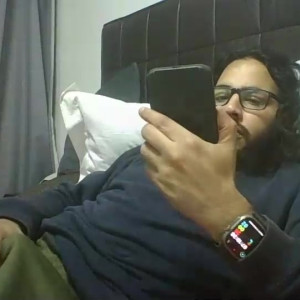 romeoisnotperfectbuthetries